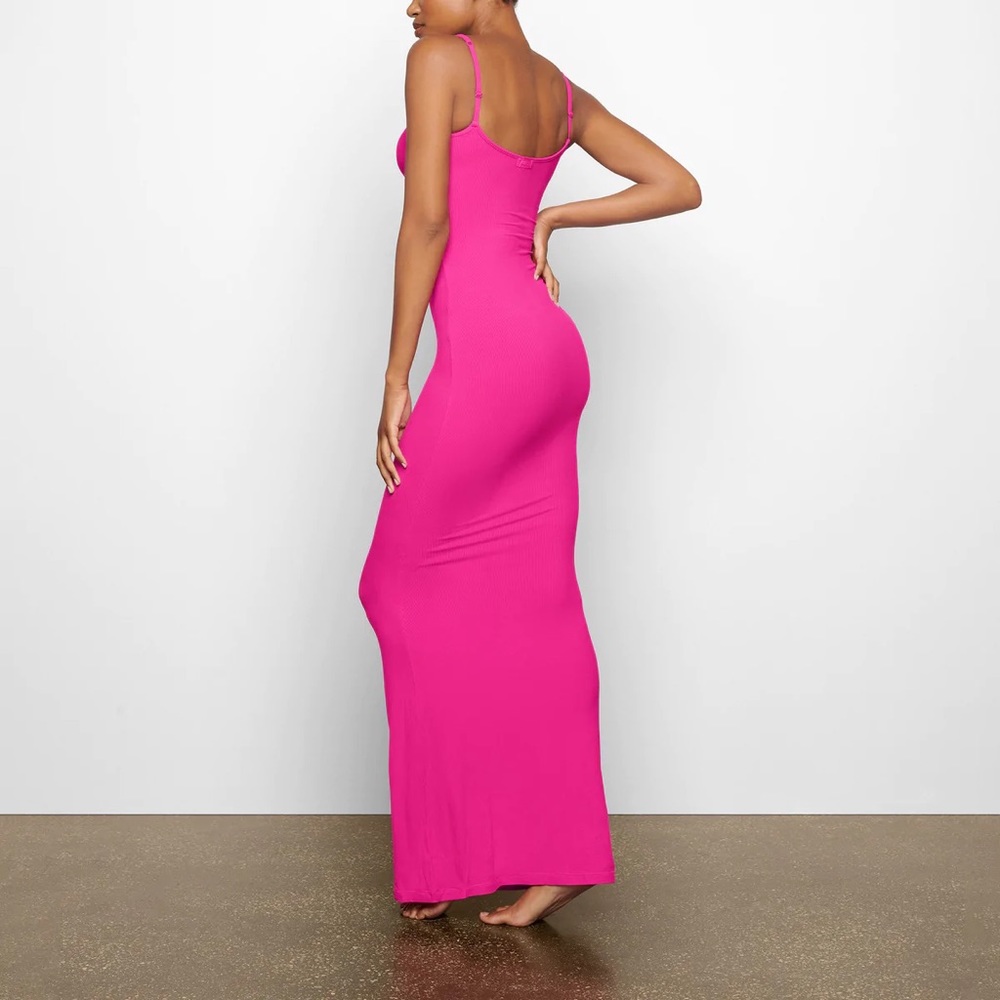 😚SOLD😘Skims Hot Pink Dress